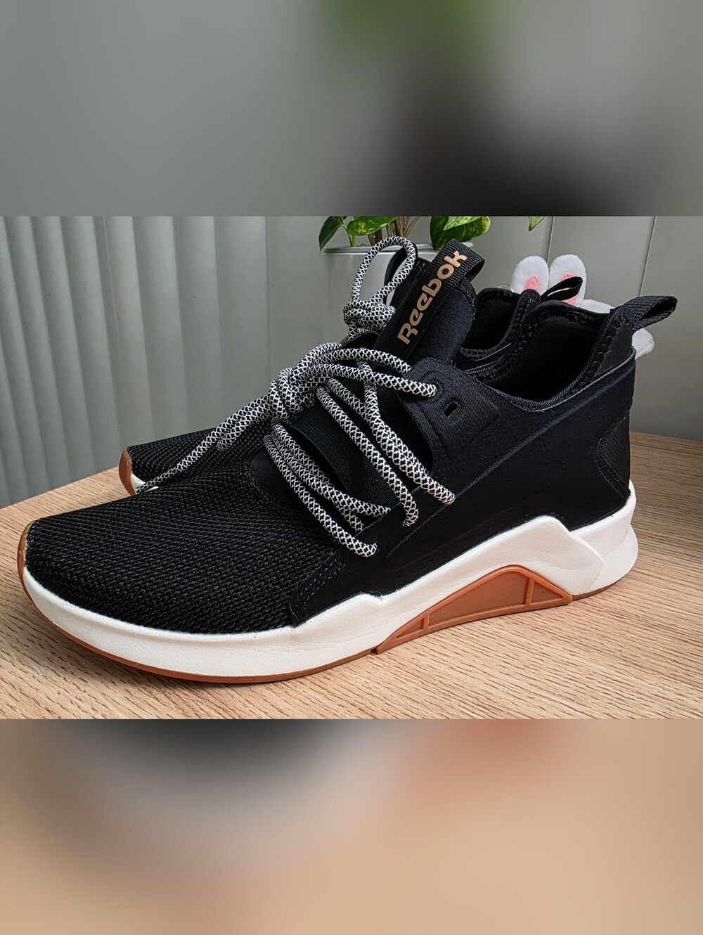 Reebok Womens Black Athletic Sneakers with White/Gum Sole